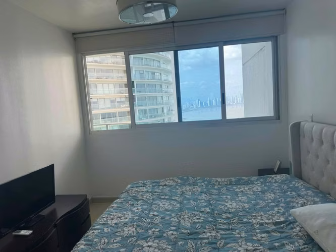 Alquiler PH Oasis On The Bay Piso Alto Vista al Mar Amob