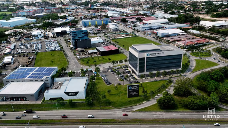 Se Vende Exclusivo Terreno en Santa Maria Business District - Imagen 4