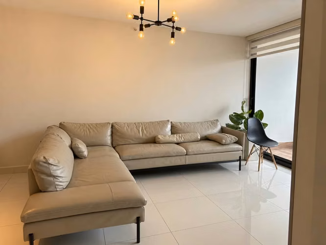 C486J SE ALQUILA AMPLIO APARTAMENTO AMOBLADO EN EL CARMEN - Imagen 3