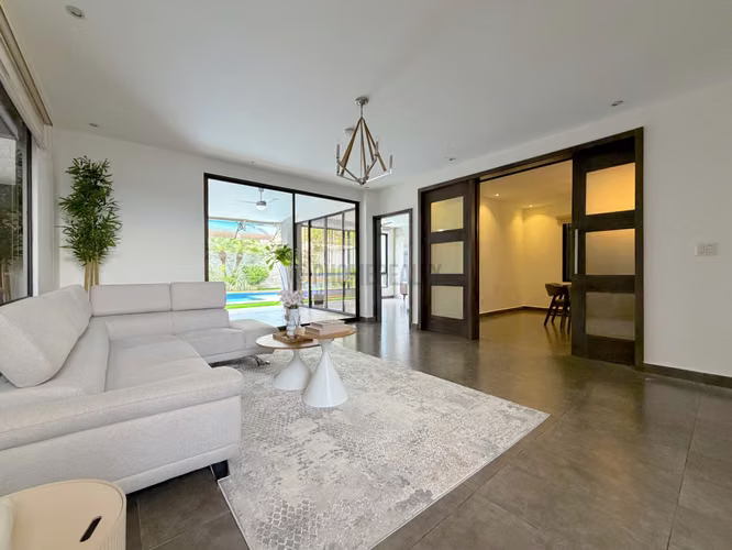 Casa Amoblada de 3 Recámaras en Alquiler en Condado del Rey – 383 m² con Piscina - Imagen 6