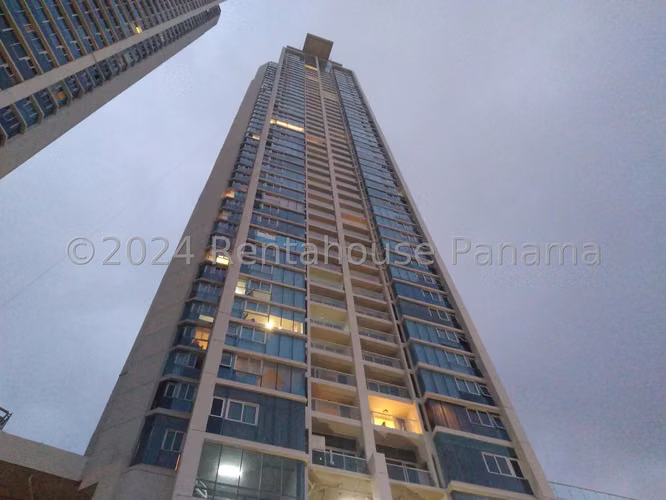 Full Apartment for Rent in The Regent, East Coast - 202 m ² - 124; GC