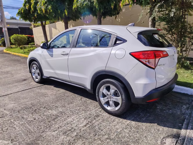 HONDA HRV 2016 AUTOMÁTICA NEGOCIABLE  - Imagen 15