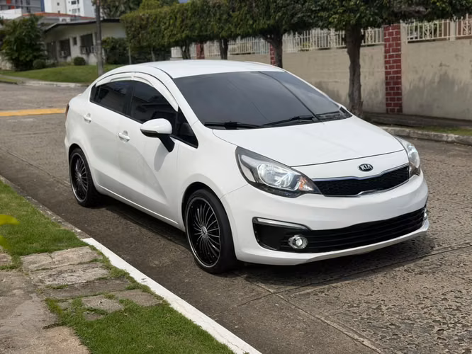 KIA RIO AUTOMATICO 2017 - Imagen 3