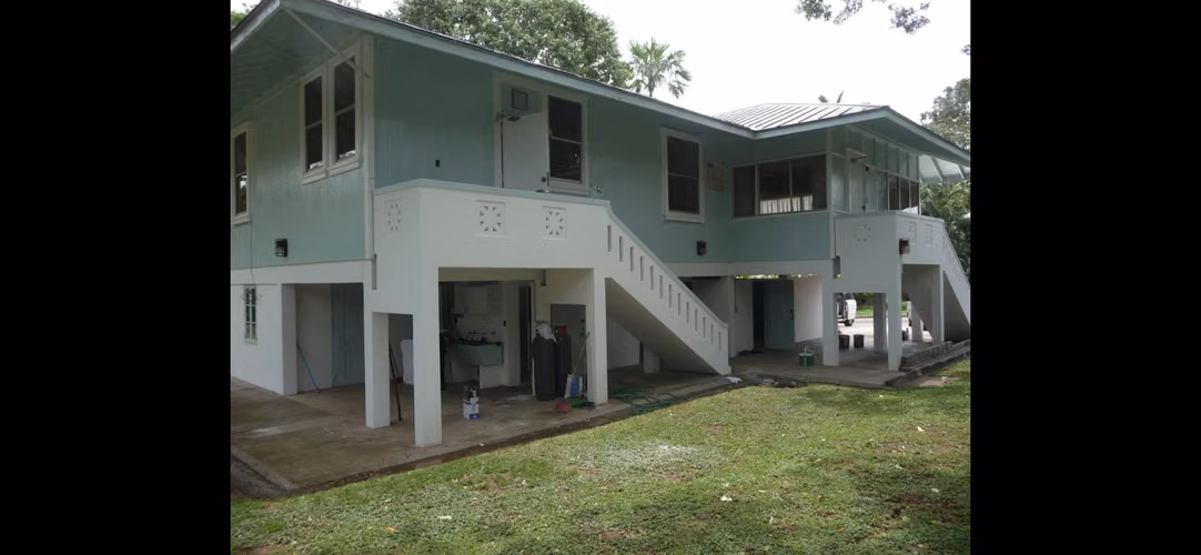 HOUSE GAMBOA