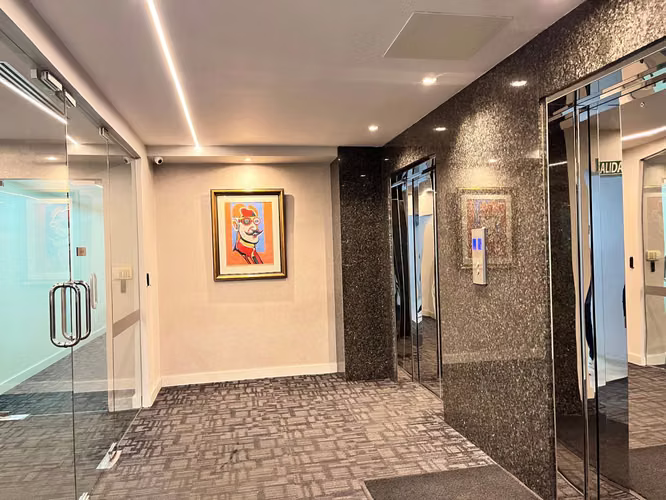 Alquiler oficina AMOBLADA 938 metros (Calle 50) PH Pan American Plaza - Imagen 3