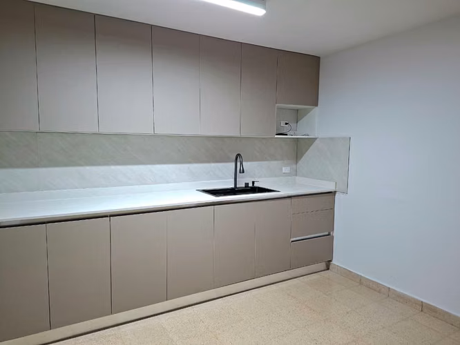 CASA EN VENTA REMODELADA / 3 NIVELES/ MIRAFLORES BETANIA / SOLO CLIENTES DIRECTOS
