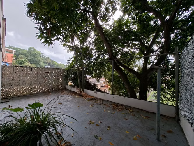 CASA EN VENTA REMODELADA / 3 NIVELES/ MIRAFLORES BETANIA / SOLO CLIENTES DIRECTOS