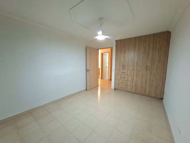 CASA EN VENTA REMODELADA / 3 NIVELES/ MIRAFLORES BETANIA / SOLO CLIENTES DIRECTOS