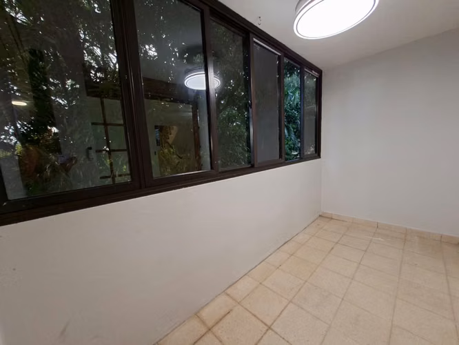 CASA EN VENTA REMODELADA / 3 NIVELES/ MIRAFLORES BETANIA / SOLO CLIENTES DIRECTOS