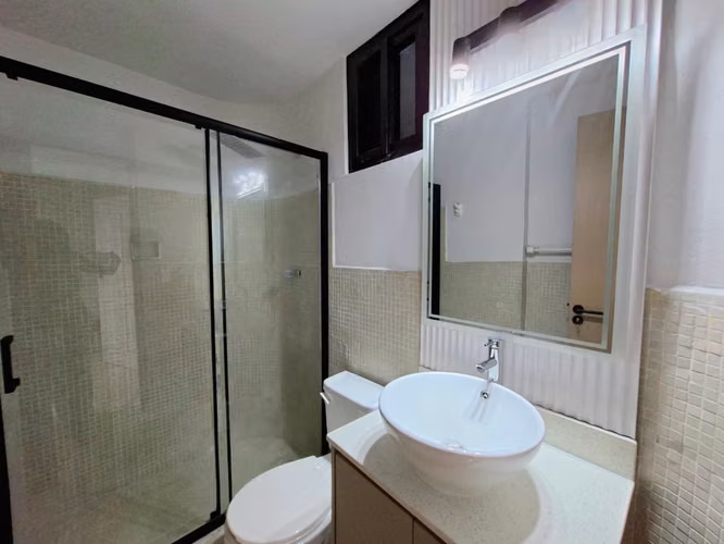 CASA EN VENTA REMODELADA / 3 NIVELES/ MIRAFLORES BETANIA / SOLO CLIENTES DIRECTOS
