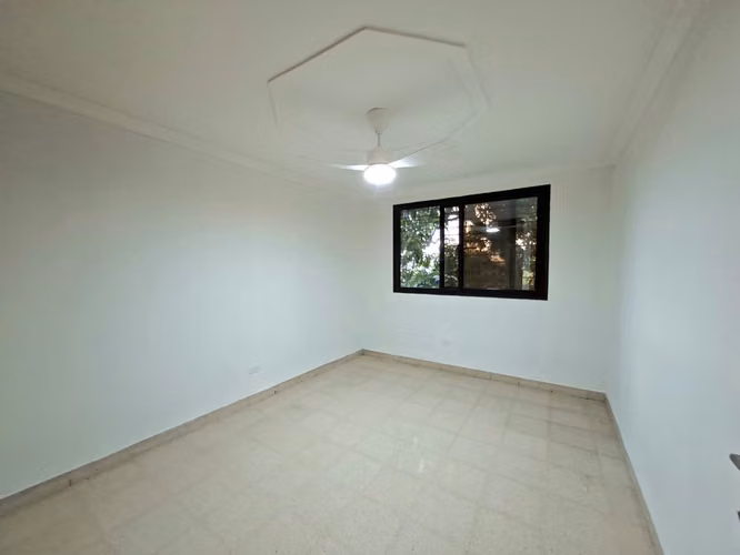 CASA EN VENTA REMODELADA / 3 NIVELES/ MIRAFLORES BETANIA / SOLO CLIENTES DIRECTOS