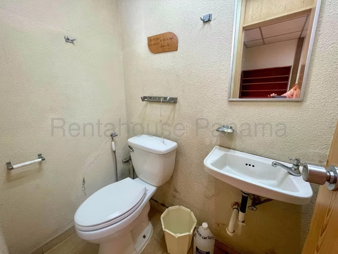 Se Vende Consultorio en Via España GC25-4967