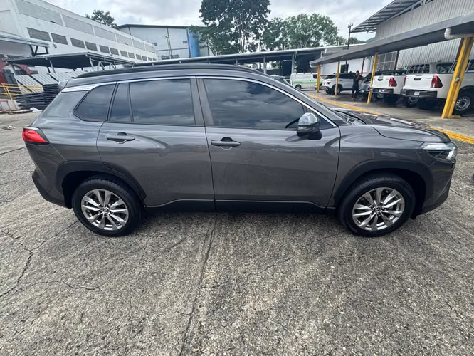 TOYOTA COROLLA CROSS 2022