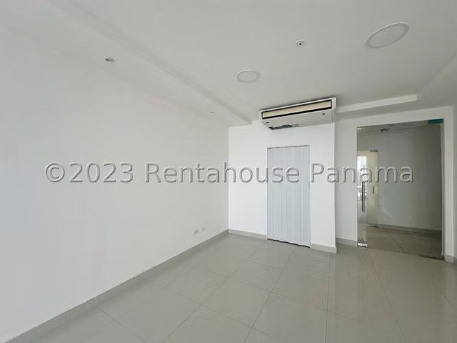 Se Vende Consultorio en Avenida Balboa GC24-3757