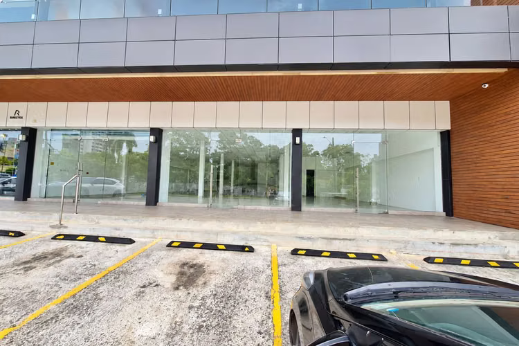 ALQUILER DE LOCALES COMERCIALES SANTA ELENA - STRIP MALL