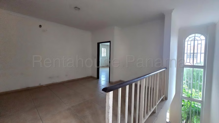 Casa en venta en Altos de Panamá YM