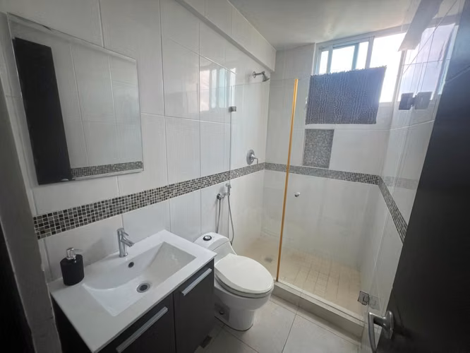 Alquilo Apartamento en Plaza Edison, PH El Mare - Imagen 16