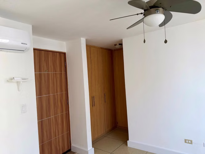 Apartamento recién remodelado en Condado del Rey - Imagen 14
