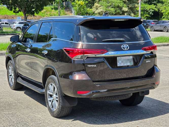 TOYOTA FORTUNER 2019 $30,900