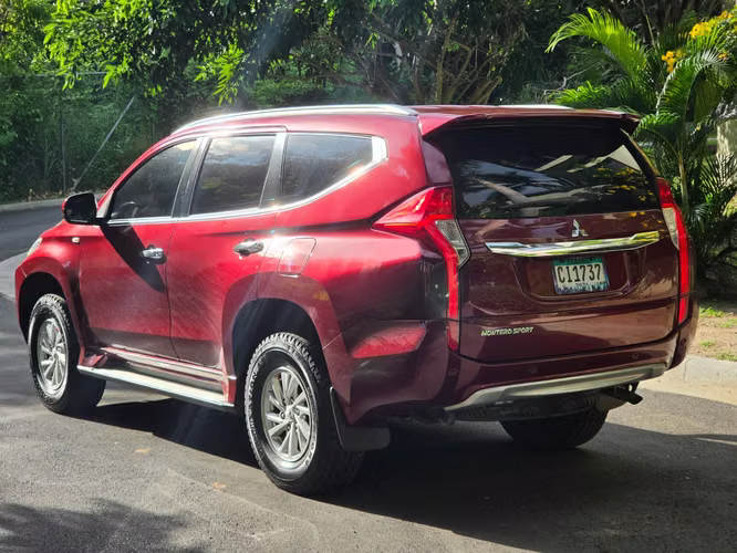 Mitsubishi montero sport 2018 turbo diesel 16,900