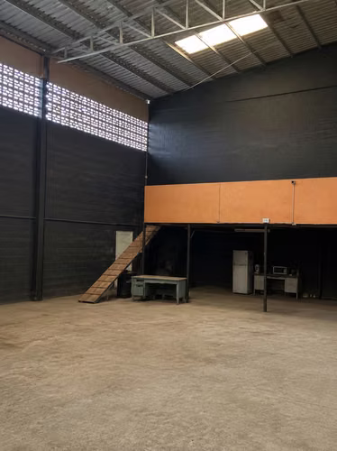 Galera en Pueblo Nuevo I con 800 m2 de Terreno 