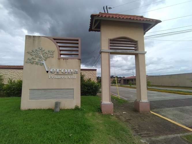 Se alquila casa en Villa Verona 24 de Diciembre KC