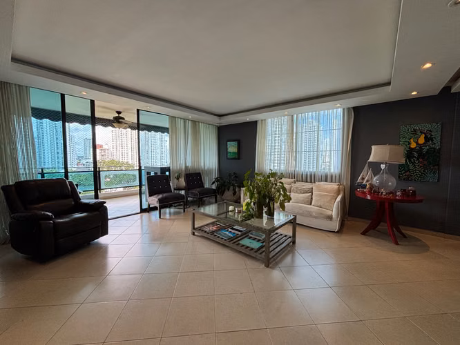 Amplio apartamento en PH Wellington Court, Altos del Golf - Imagen 2