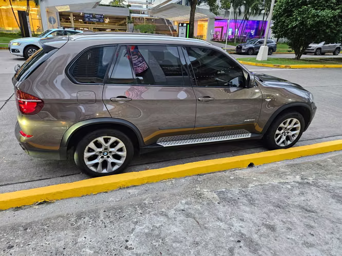 Se Vende BMW X5 E70 XDrive 3.0d - Imagen 4