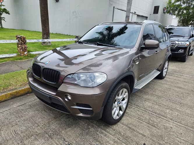Se Vende BMW X5 E70 XDrive 3.0d - Imagen 3