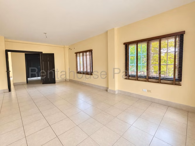Se Vende Casa en Albrook MDV27-1082