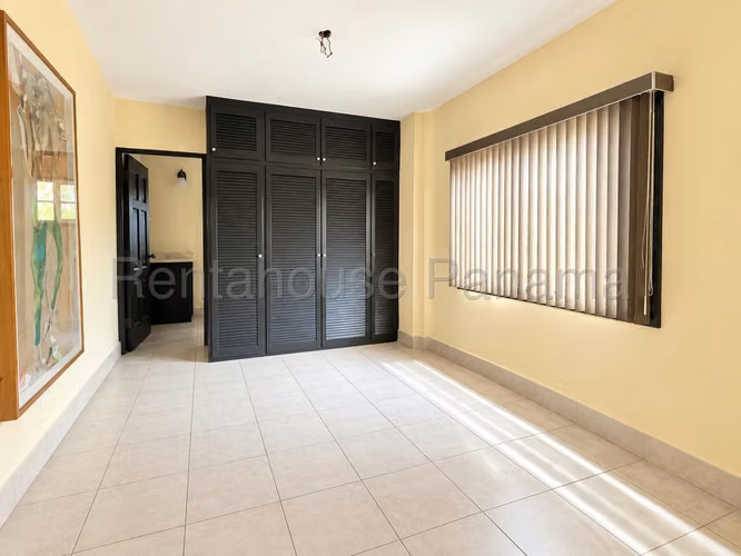 Se Vende Casa en Albrook MDV27-1082