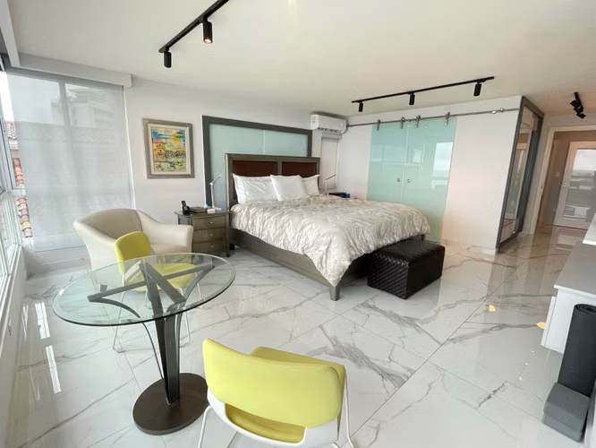Venta de apartamento en Punta Paitilla amoblado