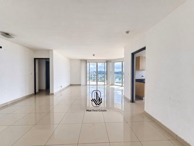 Apartamento en Venta – PH Highland View, Hato Pintado | LH