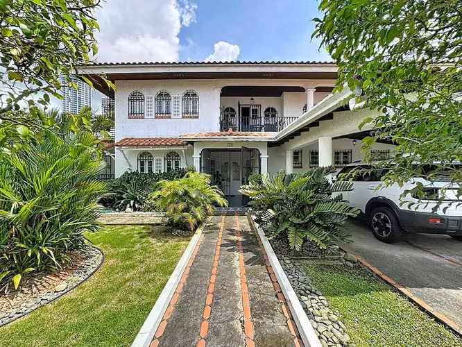 Sale of house in the Alameda