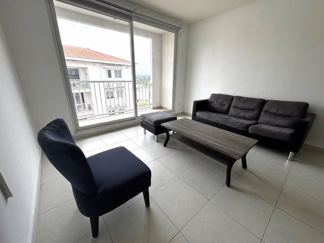 ALQUILER AMOBLADO TORRES DE VERSALLES II | 3 REC | 2 BAÑOS | $950/MES MA003