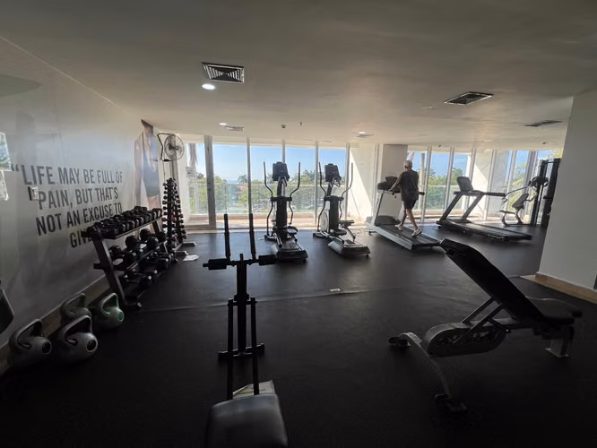 Se alquila espectacular apartamento en avenida balboa - Imagen 13
