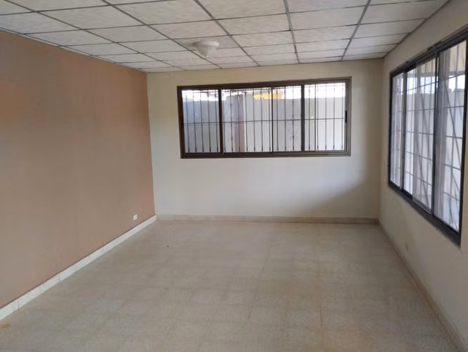 SE VENDE O ALQUILA CASA EN CHORRERA - Imagen 8