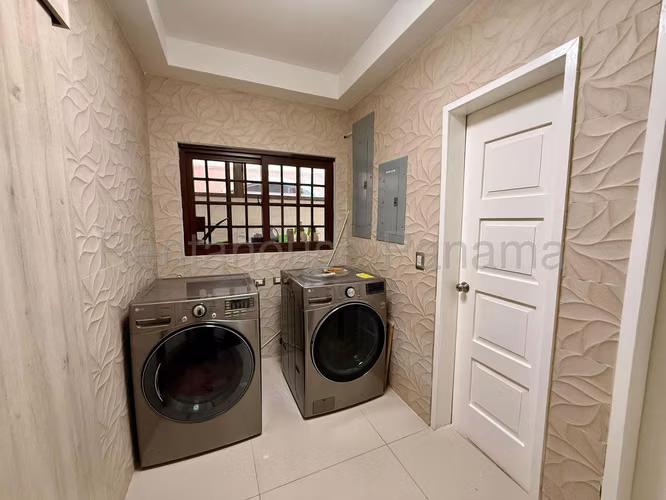 Casa en Venta en Costa Sur 328 m² LR