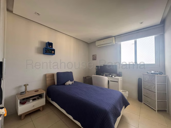 Apartamento en Venta en Versalles 99.98 m² LR