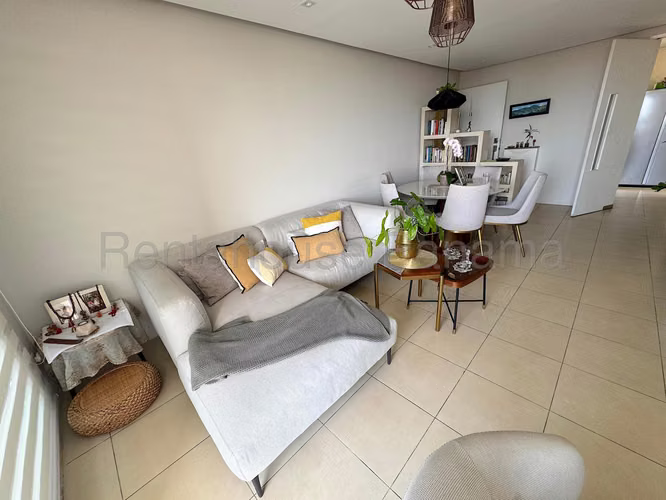 Apartamento en Venta en Versalles 99.98 m² LR