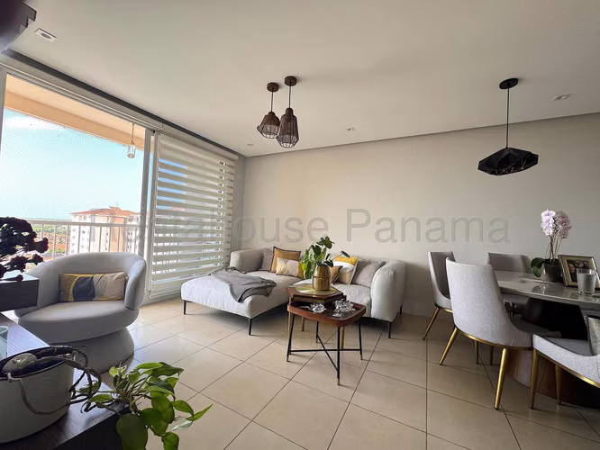 Apartment for Sale in Versalles 99.98 m² LR