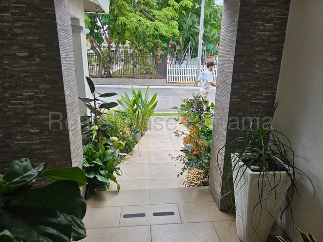 Casa en Venta en Versalles 264.50 m² LR