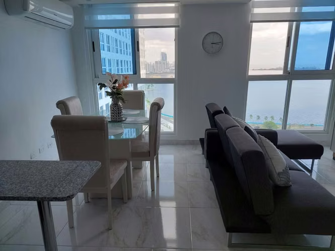 Alquiler de apartamento en Avenida Balboa - PH THE SANDS - L.G. - Imagen 3