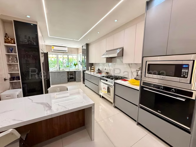 Venta de Casa en Costa Sur