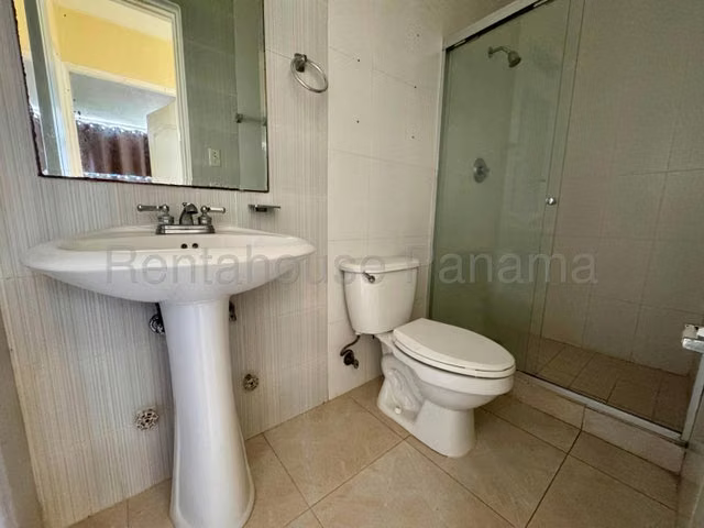 H7226GRR Venta de Apartamento en 	Edison Park 