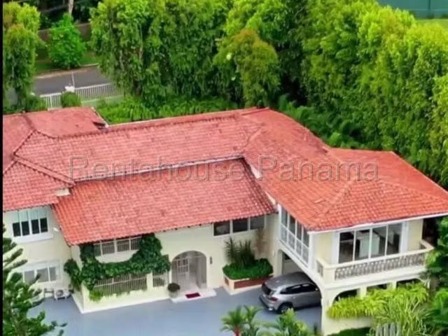 Sale of Mansion in Altos del Golf, Plano lot of 2513.97m2 26LGG9054