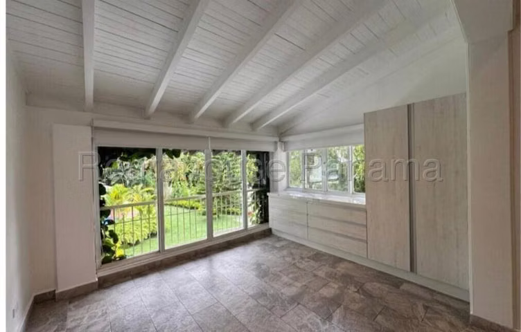 Venta de Mansion en Altos del Golf, Lote Plano de 2513.97m2 26LGG9054 - Imagen 11