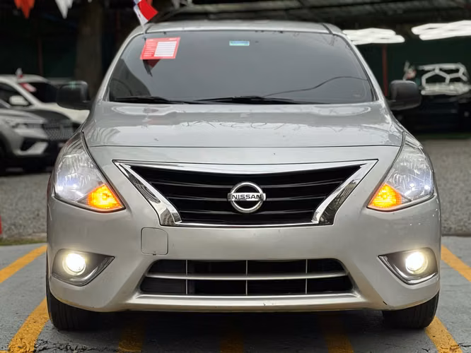 NISSAN VERSA 2020 - Imagen 3