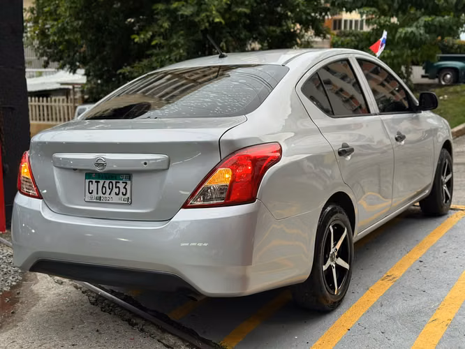NISSAN VERSA 2020 - Imagen 5