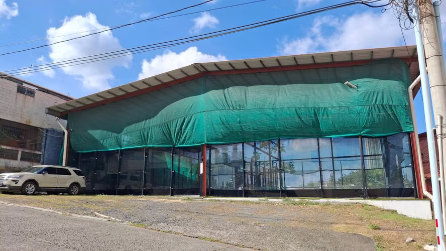 La Loceria. Edificio Zon 1ZM6. Canchas de squash y padel $1,050,000.00neg
